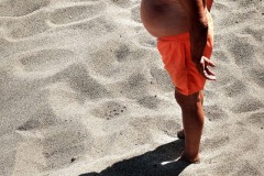 Pipesmoker on Sicilian beach